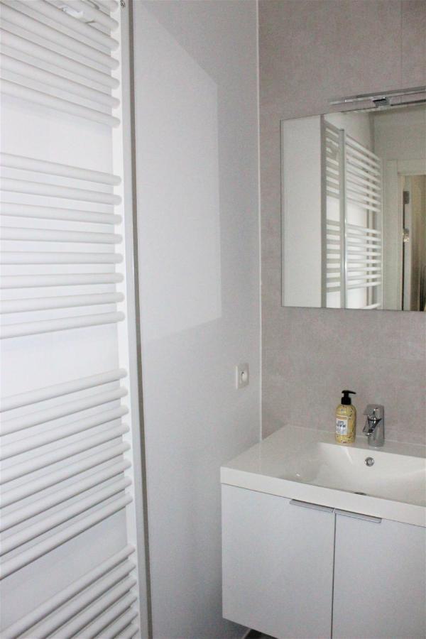 Crystal Residences - Luxurious Seaside Apartments Oostende Ngoại thất bức ảnh